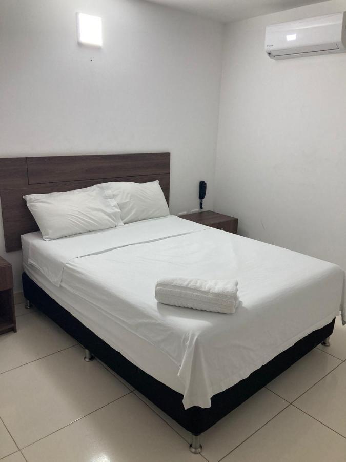 Hotel Hih Brisas De La Sierra ซันตามาร์ตา ภายนอก รูปภาพ
